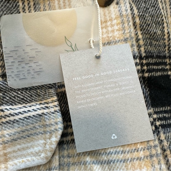 New Thread and supply tan & brown button down shacket - Picture 8 of 9